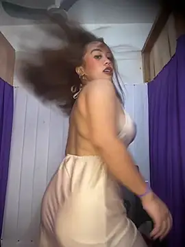 Watch Lovely_apple19 live on EroticFlix - High definition streams