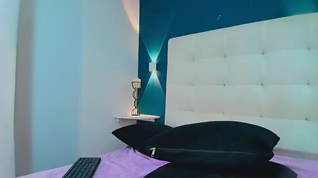 MiaaCarter_