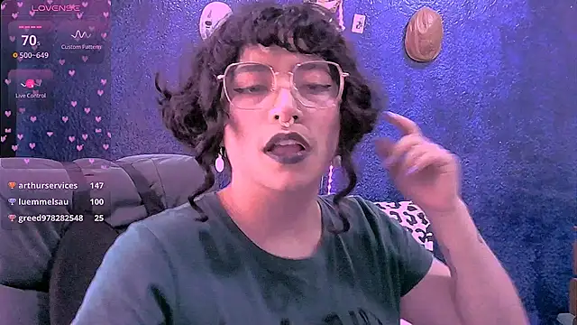 NinaYellow webcam
