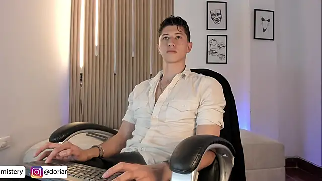 Dorianmistery2322_ webcam