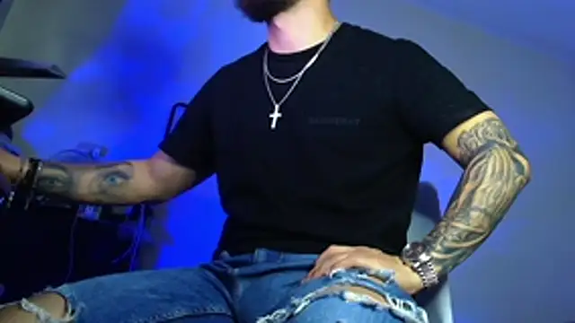 XanderCage99 webcam