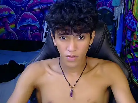 hugekenbigcock webcam