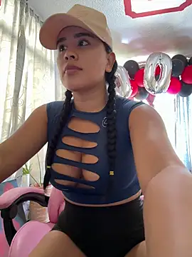 laure_torres webcam
