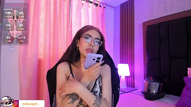 Molly_A webcam