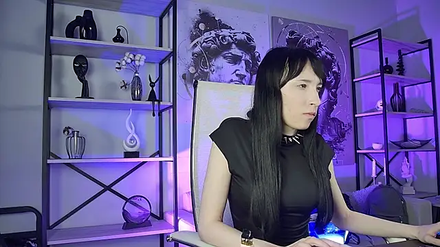 SeraphineSparda webcam