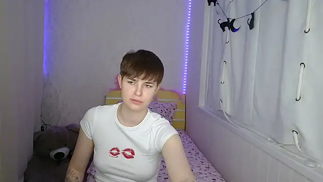 EmyHills webcam
