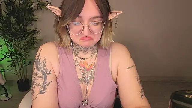 Eva_Witcher webcam