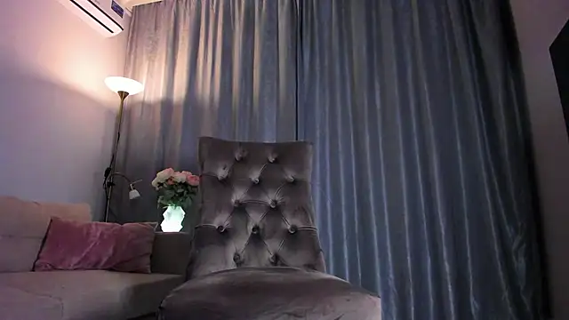 Sophia_cutegirly webcam