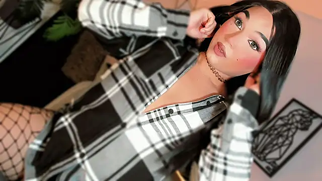 misstreslatin webcam