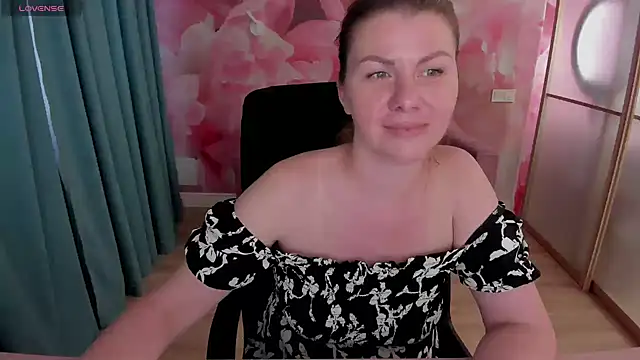 LunaKissesx webcam