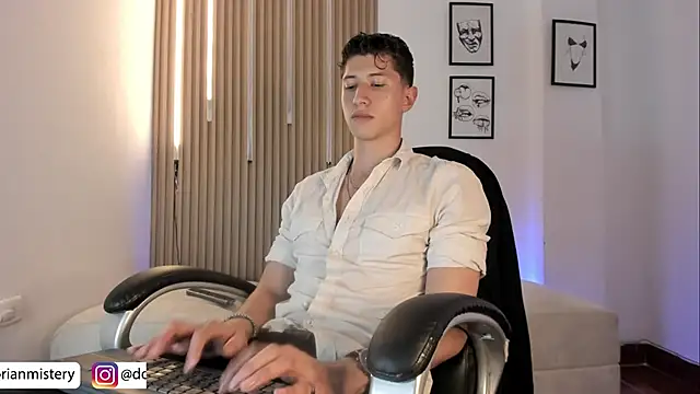 Dorianmistery2322_ webcam