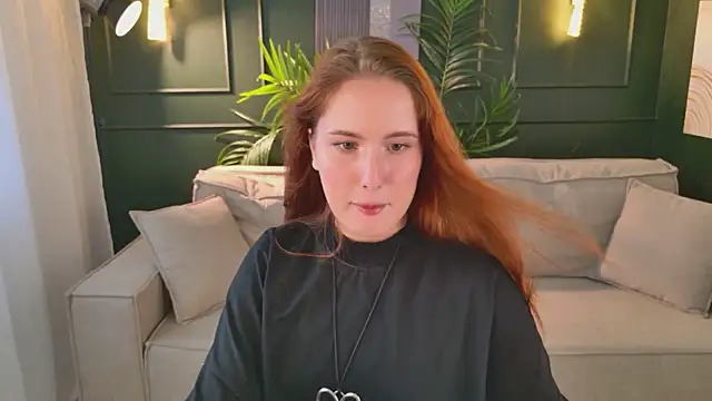 ChloeAster webcam