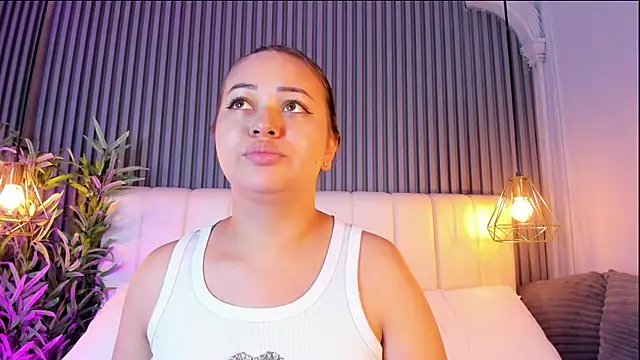 AnaisClark webcam