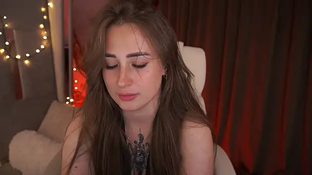 Watch GentleAdellee live on EroticFlix - High definition streams