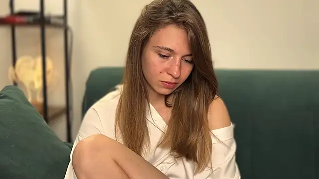LovelyKatea webcam