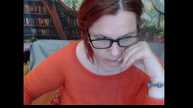 PlayfullMature webcam