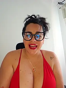 Watch Nicoleefaith_ live on EroticFlix - High definition streams