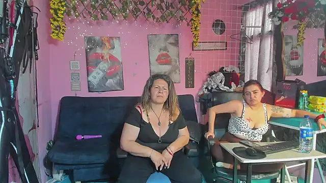 lesbiancuple webcam