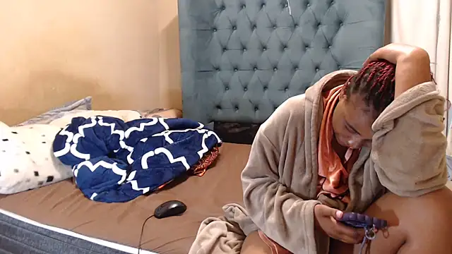 EbonyEssence webcam