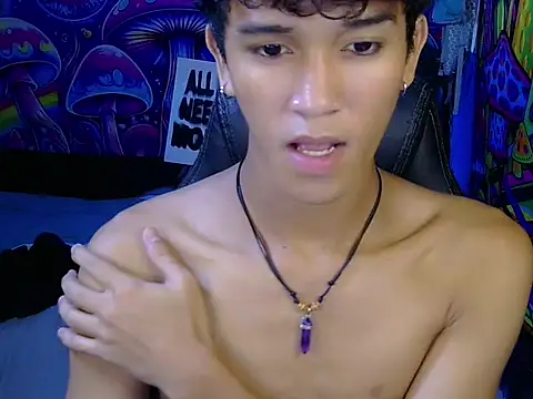 hugekenbigcock webcam
