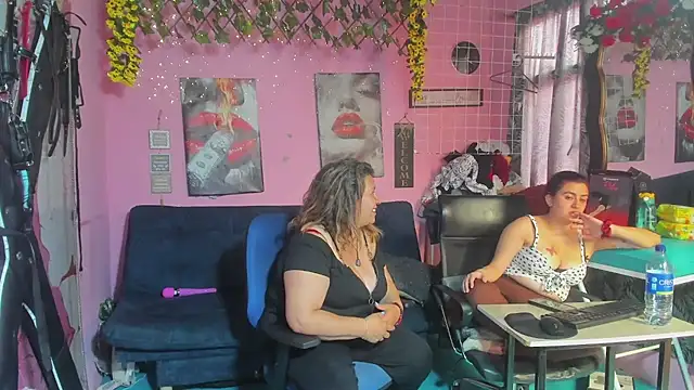 lesbiancuple webcam