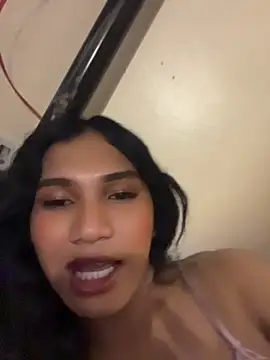 slutty_aki webcam
