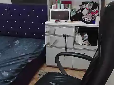 XyummyRhicax webcam