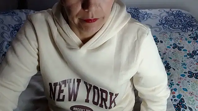 chantal_hott - Chantal_hott's free webcam - UK Sex Cams
