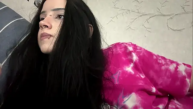 Watch LouisePavlides live on EroticFlix - High definition streams
