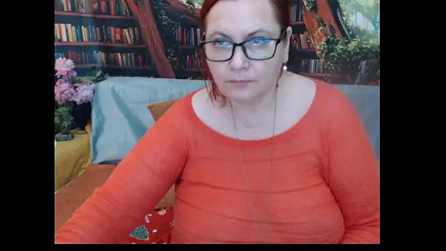 PlayfullMature webcam