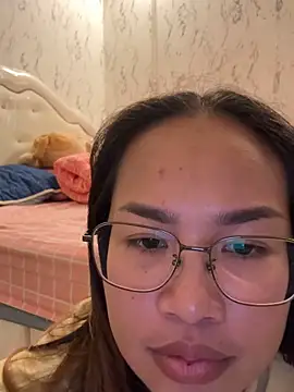 Ponthip webcam