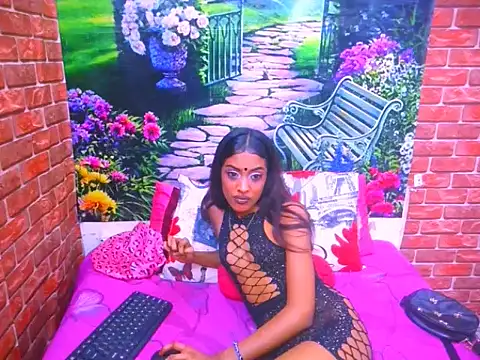 IndianPretty14u2Luv webcam