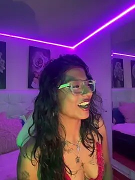 samathamay - SamathaMay's free webcam - UK Sex Cams