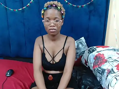 HotCreamyTea webcam