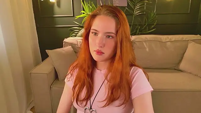 ChloeAster webcam