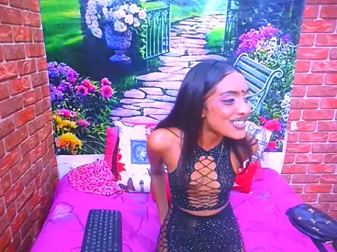 IndianPretty14u2Luv webcam