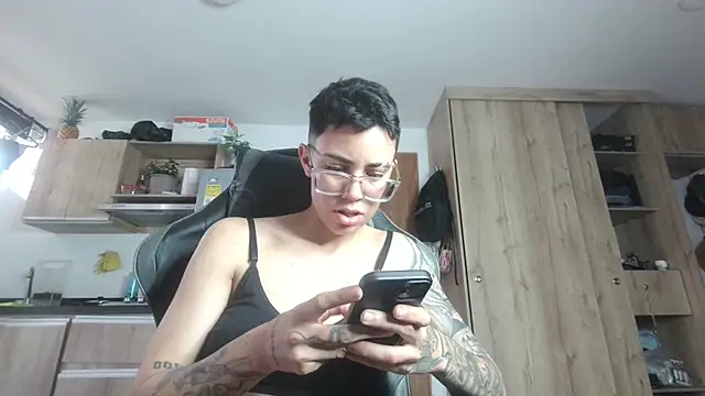 Cutie_Shy_ webcam