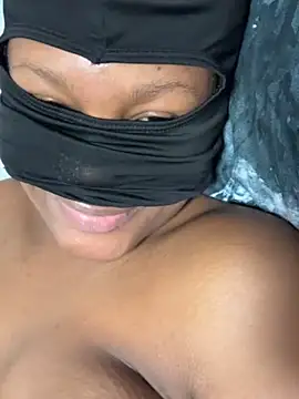 Nicole_bash webcam