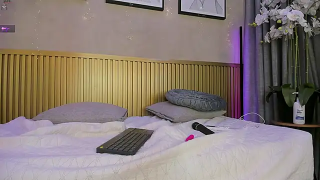 Angela_Reed webcam