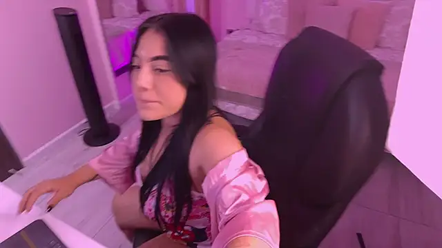 LeslieVenet webcam