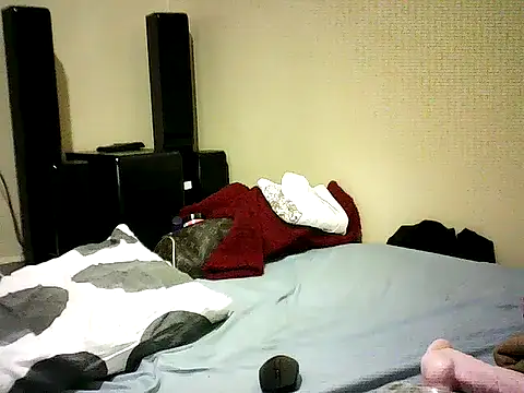 cutefox_ebony webcam