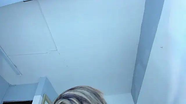 Agatha_Pleasure webcam