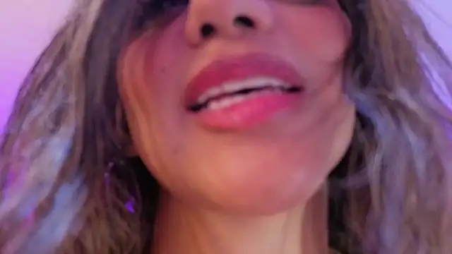 agatha_brooks_t webcam