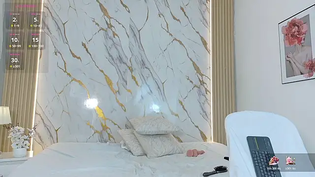 zoe_longhair webcam