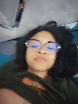 DAFNNEE_HOT webcam