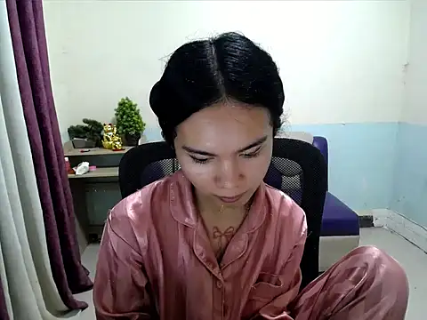 devine_goddess webcam