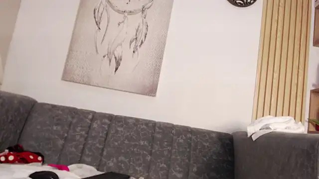 queen_adhara webcam