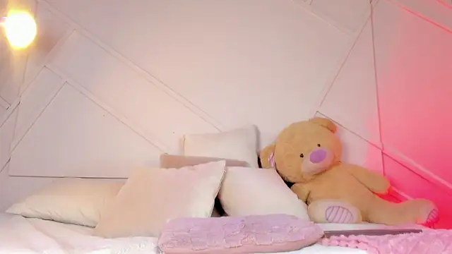 AishaBlaze_ webcam