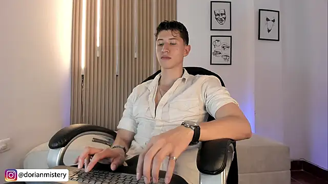 Dorianmistery2322_ webcam