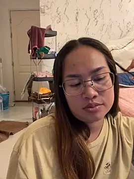 ponthip's live room